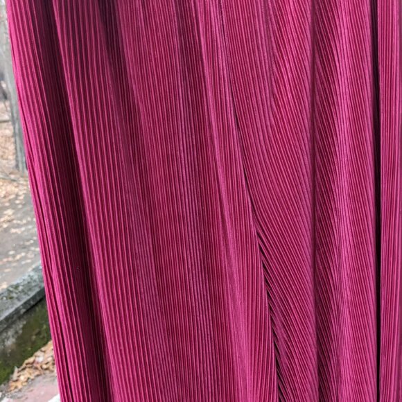 ⭐Red Raspberry Ribbed Straight Leg Pants - Picture 3 of 7